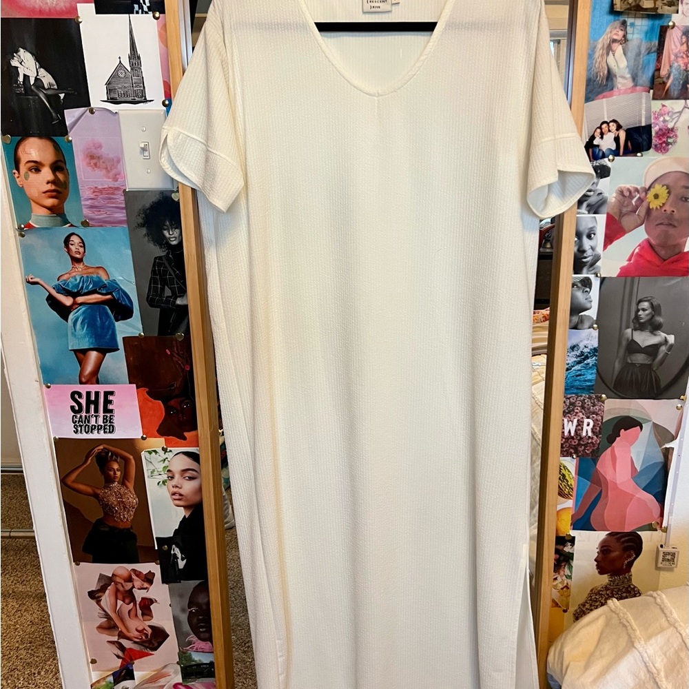 White V-Neck Maxi Dress
